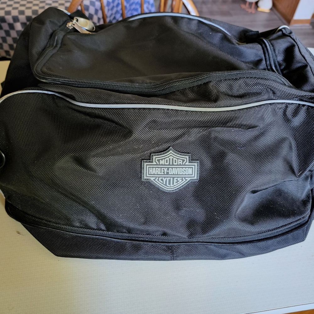 Harley Davidson saddlebag luggage bag